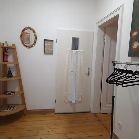Apartment1905 In Muelheim Saarn Gemuetlicher Aufenthalt Im Altbau Lejlighed Mülheim an der Ruhr